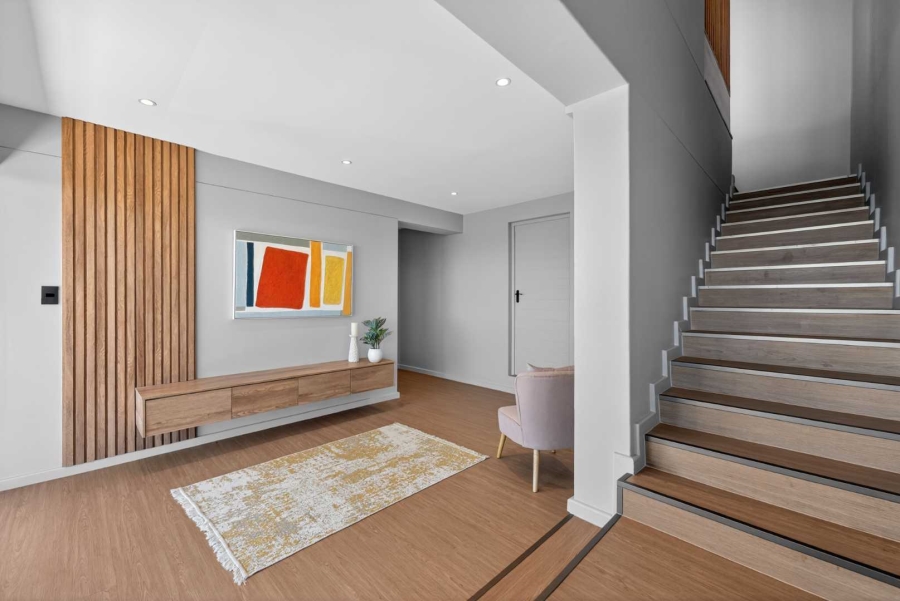 7 Bedroom Property for Sale in Camps Bay Western Cape